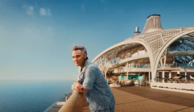 Robbie Williams je oficiálny ambasádor novej Mein Schiff Relax